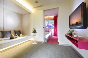 family suite-edit-small